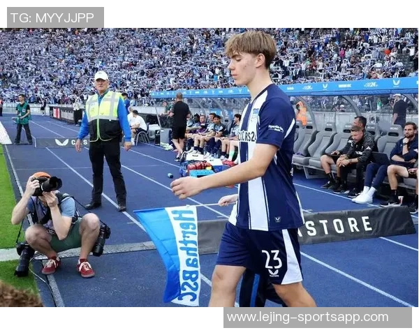 多家豪门球队关注柏林赫塔16岁小将艾希霍恩曼市双雄在列 多家豪门球队关注柏林赫塔16岁小将艾希霍恩曼市双雄在列